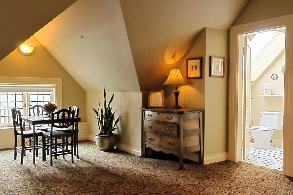 O Canada House Bed & Breakfast Vancouver 4*,